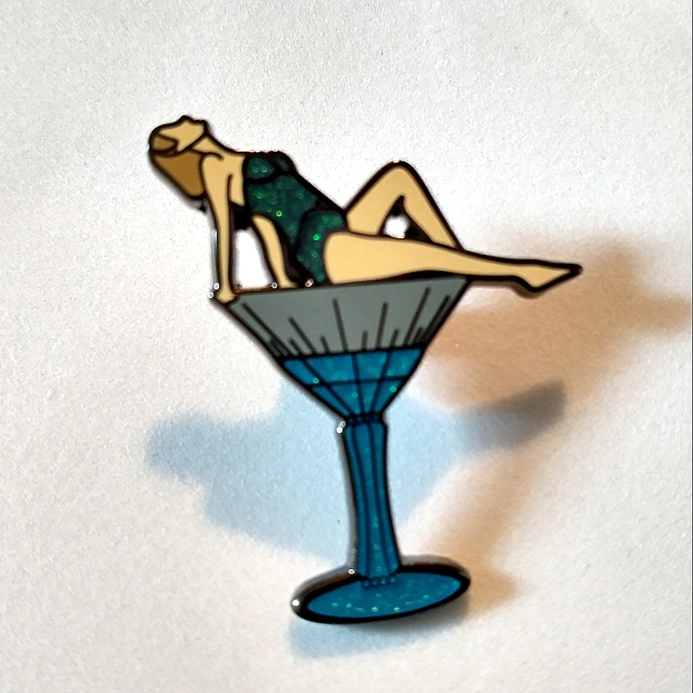 🧁 3/$30 Bejeweled Taylor Swift in a Martini Glass Enamel Pin NEW